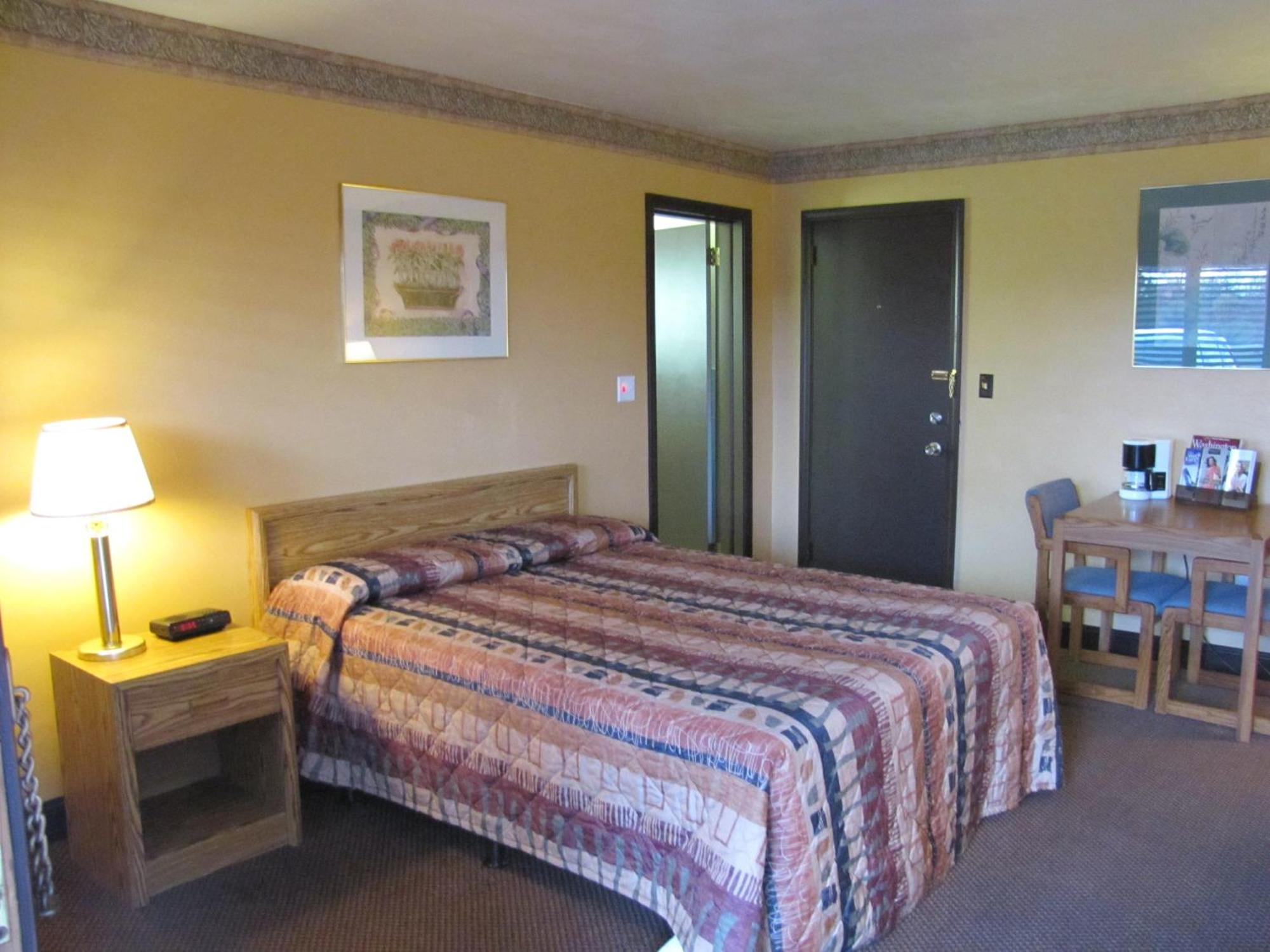 Colonial Inn Mercer-Grove City Eksteriør bilde