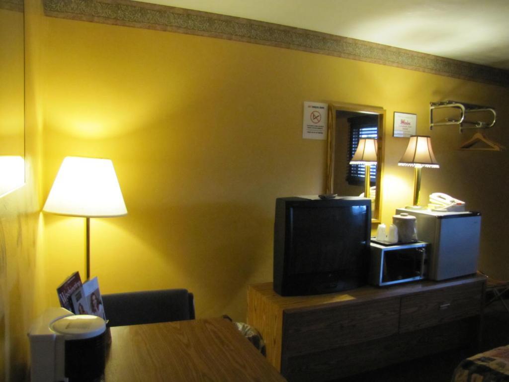 Colonial Inn Mercer-Grove City Rom bilde