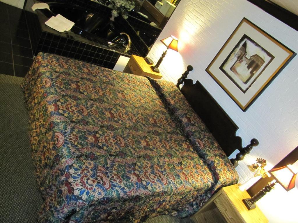 Colonial Inn Mercer-Grove City Rom bilde